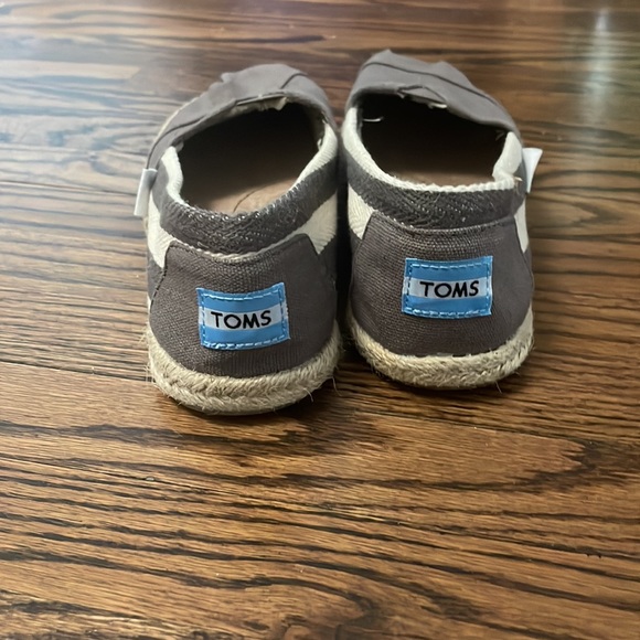 Toms Brown Slip On Espadrilles - Picture 4 of 5